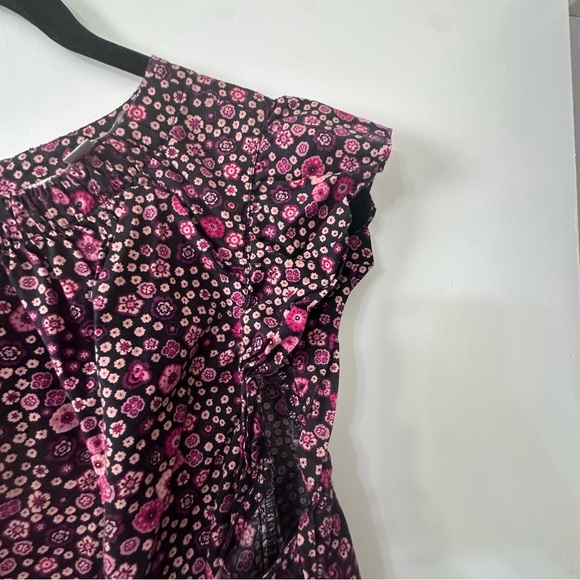 Loft Pink Floral Sleeveless Ruffle Blouse Size L - Picture 5 of 8